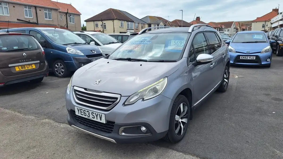 2013-peugeot-2008-crossover-16e-hdi-allure-92bhp-egc-big-1