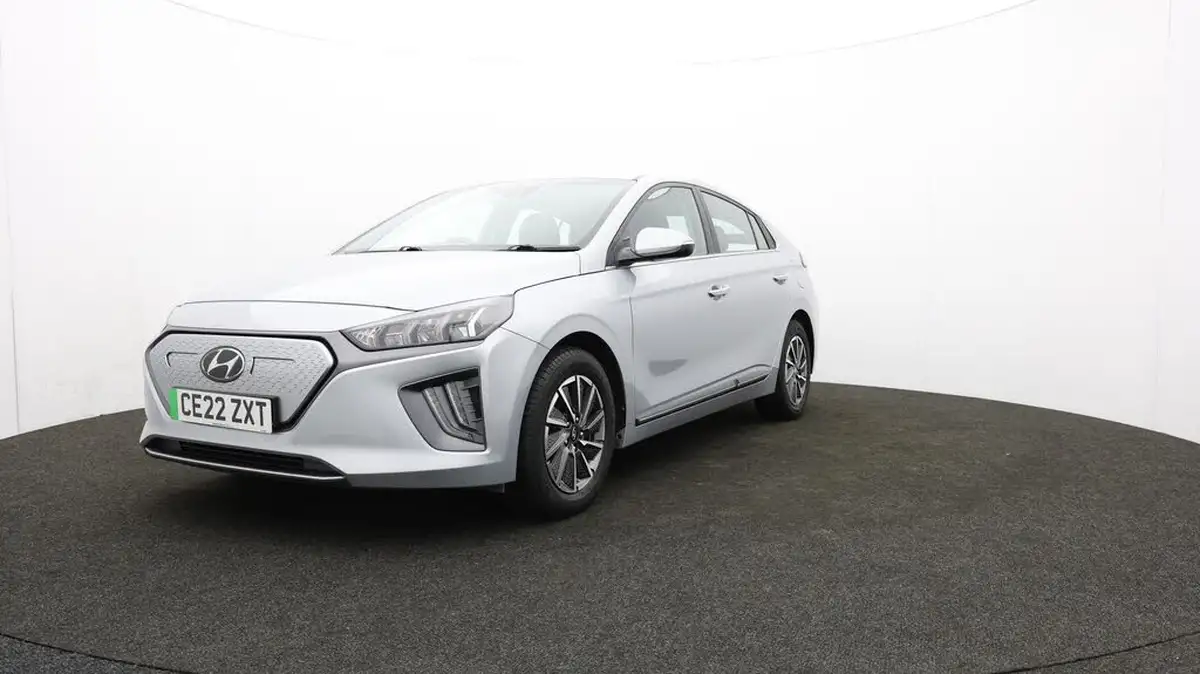 2022-hyundai-ioniq-e-premium-electric-big-54