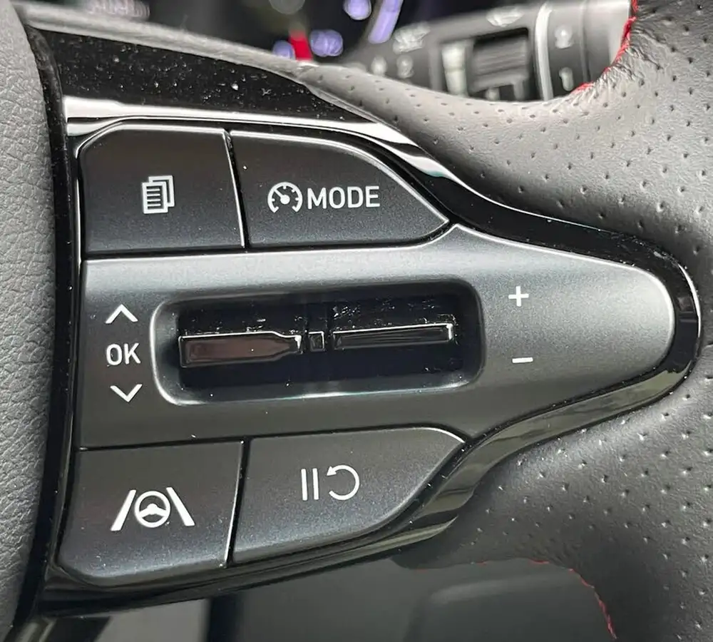2023-hyundai-i30-15-t-gdi-n-line-hatchback-dct-big-15