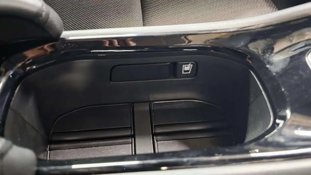 2016-honda-hr-v-15-i-vtec-se-navi-big-25