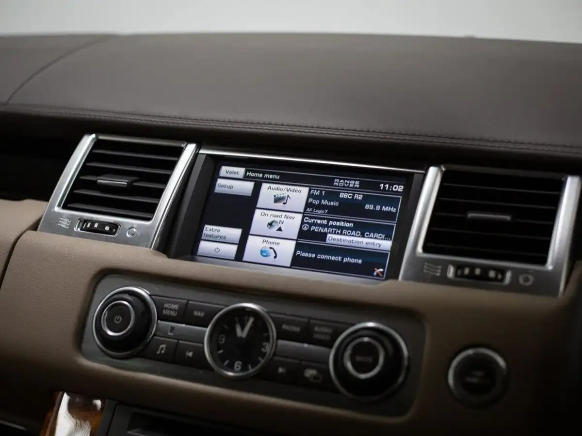 2013-land-rover-range-rover-sport-30-sd-v6-autobiography-sport-big-20