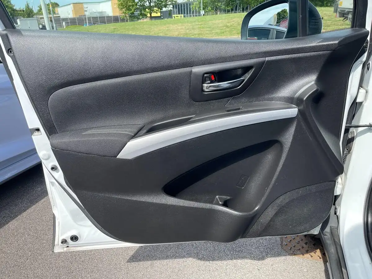 2018-suzuki-s-cross-10-boosterjet-sz-t-110ps-988cc-big-36