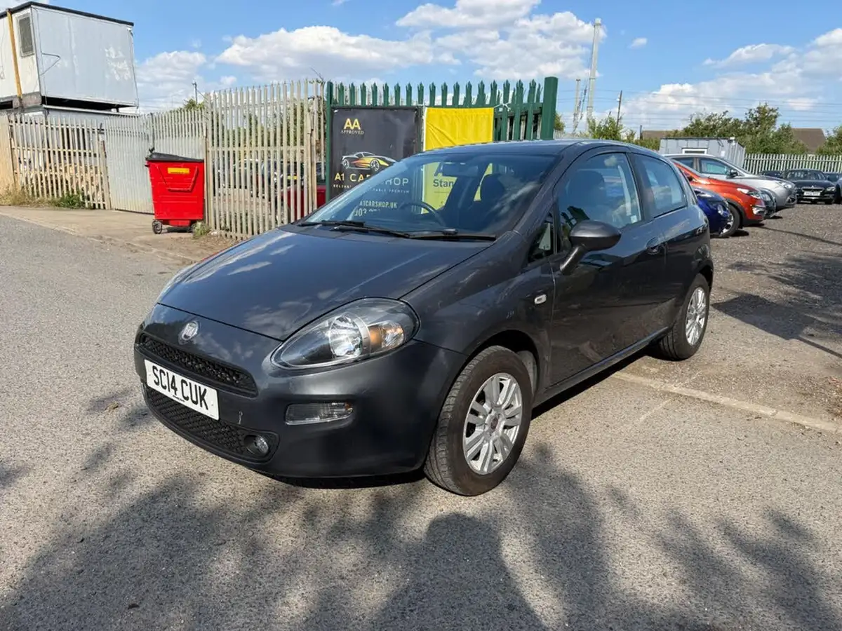 2014-fiat-punto-12-easy-3d-big-2