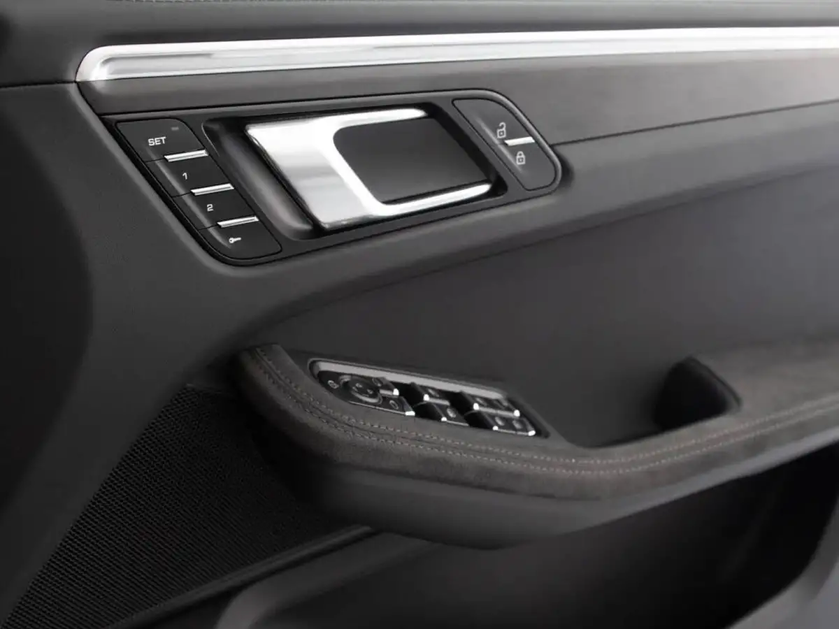 2023-porsche-macan-29-v6-gts-big-26