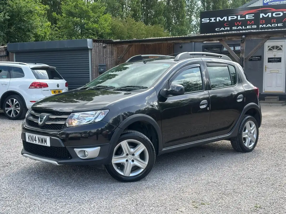 2014-dacia-sandero-stepway-15d-laureate-big-0
