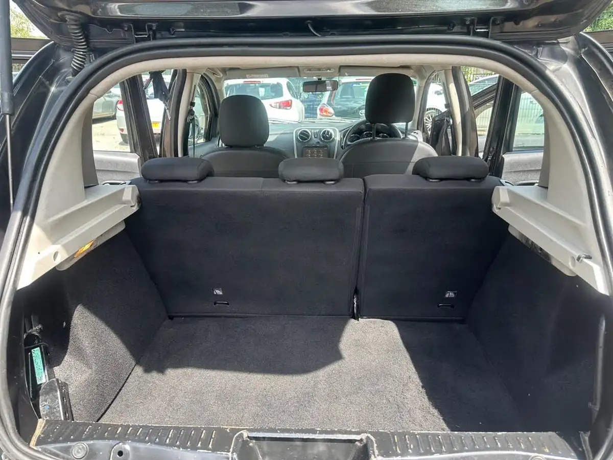 2014-dacia-sandero-stepway-15d-laureate-big-28