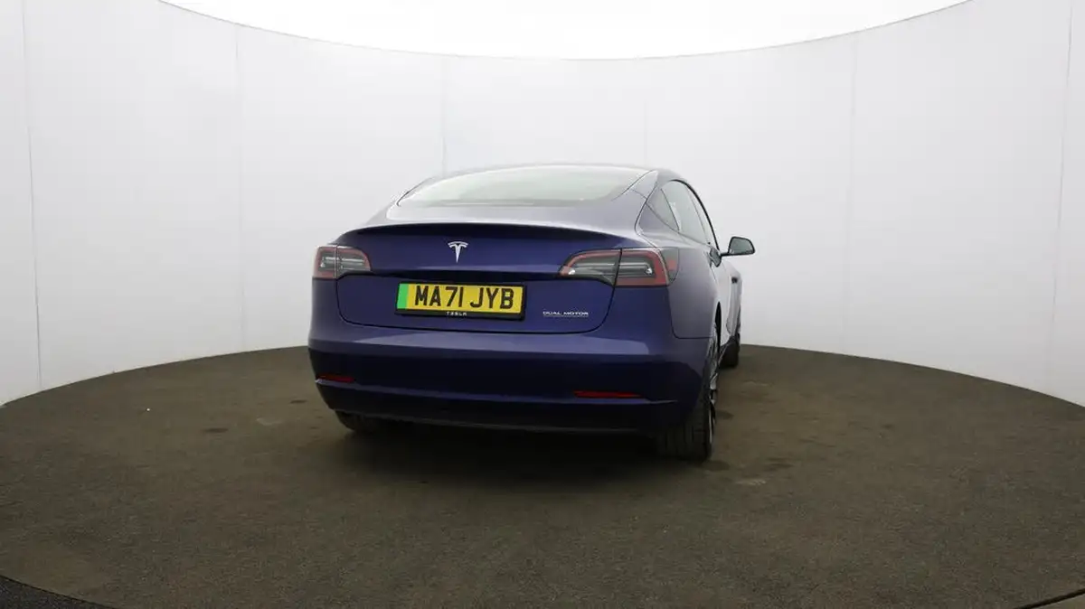 2021-tesla-model-3-e-performance-awd-big-63