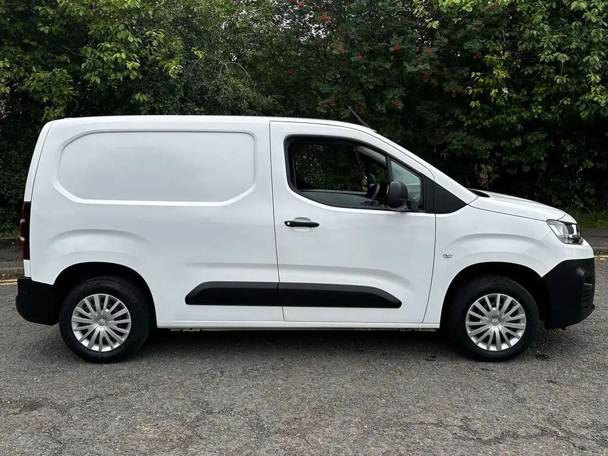 2023-citroen-berlingo-15-bluehdi-1000-enterprise-edition-100pseu6d-big-15