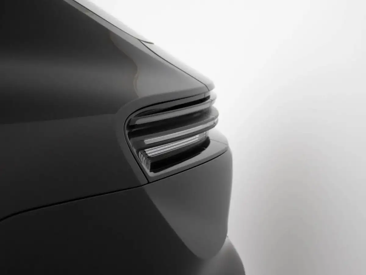 2025-porsche-macan-e-electric-big-19
