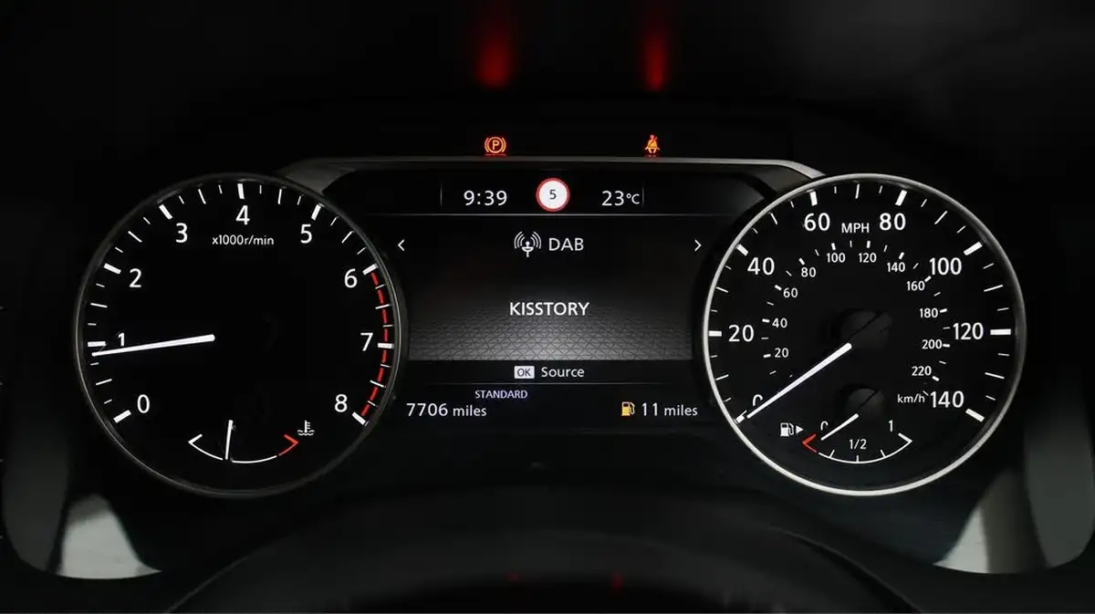 2023-nissan-qashqai-13-dig-t-acenta-premium-140ps-big-12