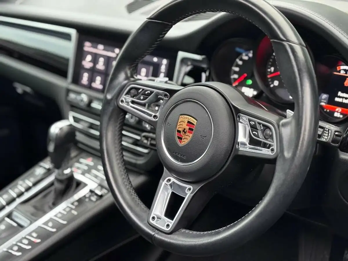 2020-porsche-macan-29-v6-gts-big-64