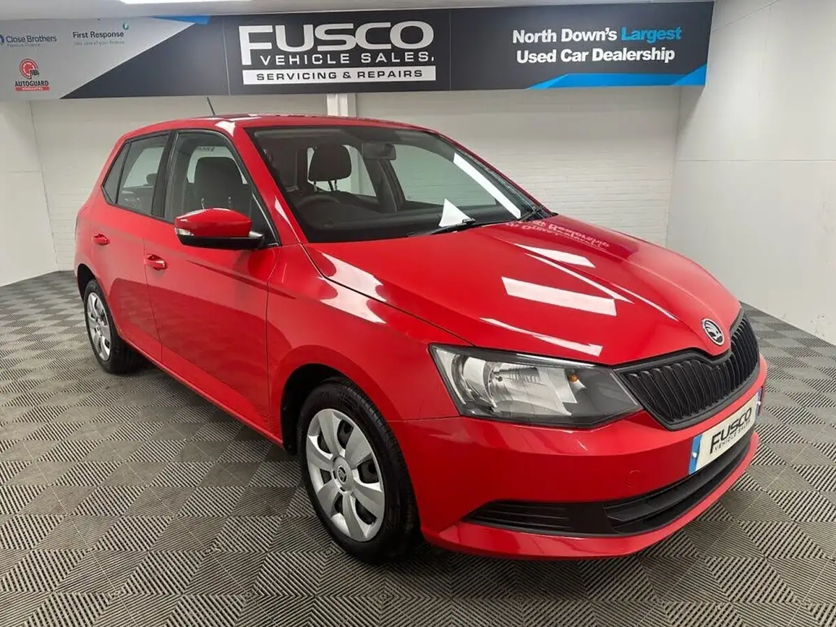 2017-skoda-fabia-10-mpi-s-hatchback-big-0