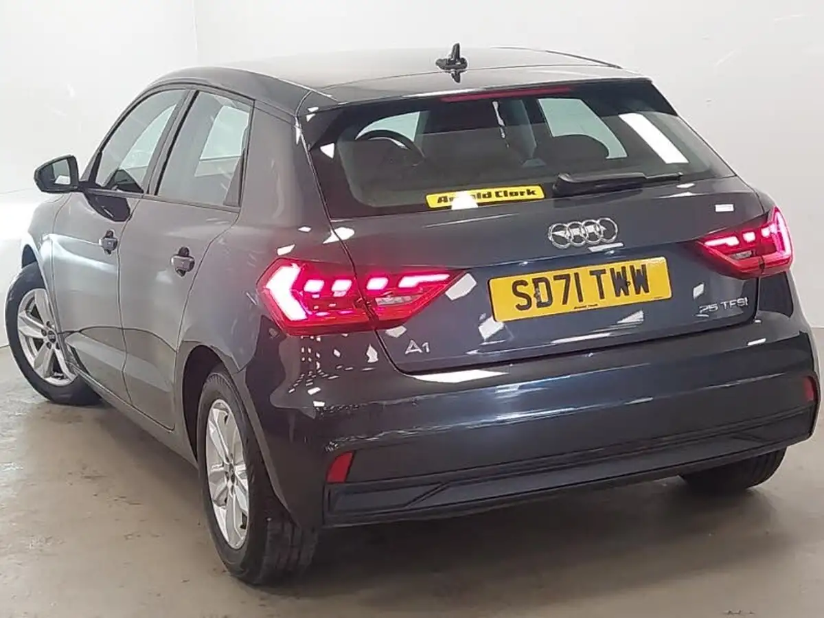 2021-audi-a1-big-1