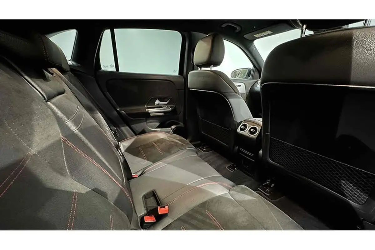 2021-mercedes-benz-eqa-e-eqa-250-amg-line-big-26