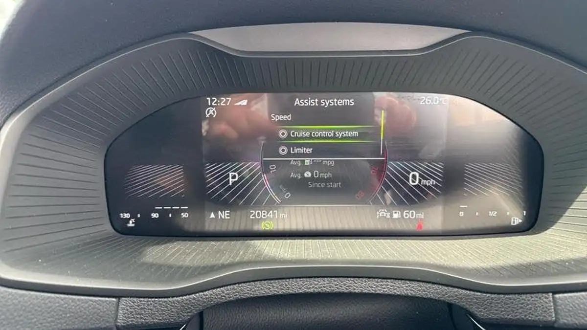 2022-skoda-karoq-15-tsi-sportline-dsg-big-30