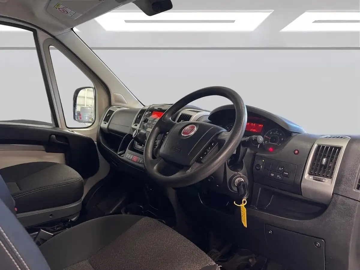 2015-fiat-ducato-23td-35-lh2-tecnico-big-19