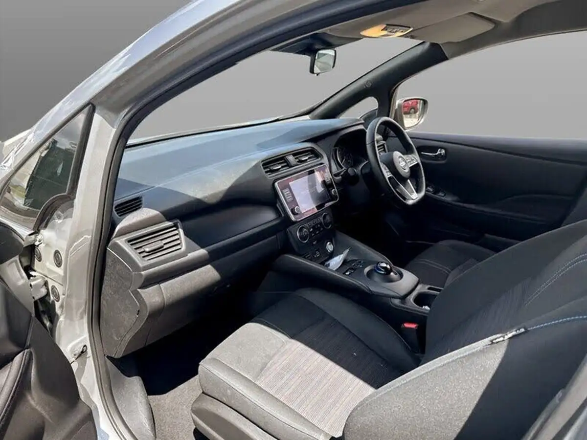 2022-nissan-leaf-e-acenta-big-14