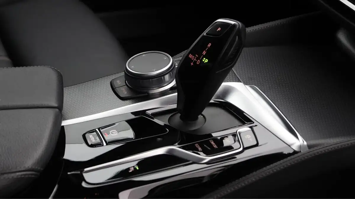 2020-bmw-5-series-20td-520d-m-sport-187bhp-mht-saloon-4d-big-22