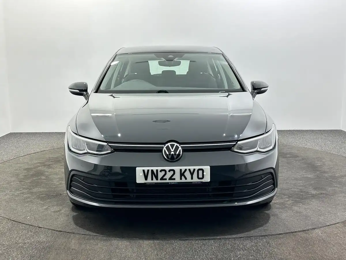2022-volkswagen-golf-15-tsi-life-150ps-hatchback-big-2