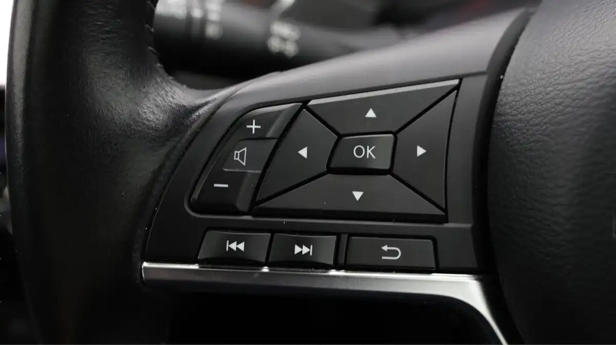 2019-nissan-qashqai-13-dig-t-n-motion-140ps-big-22