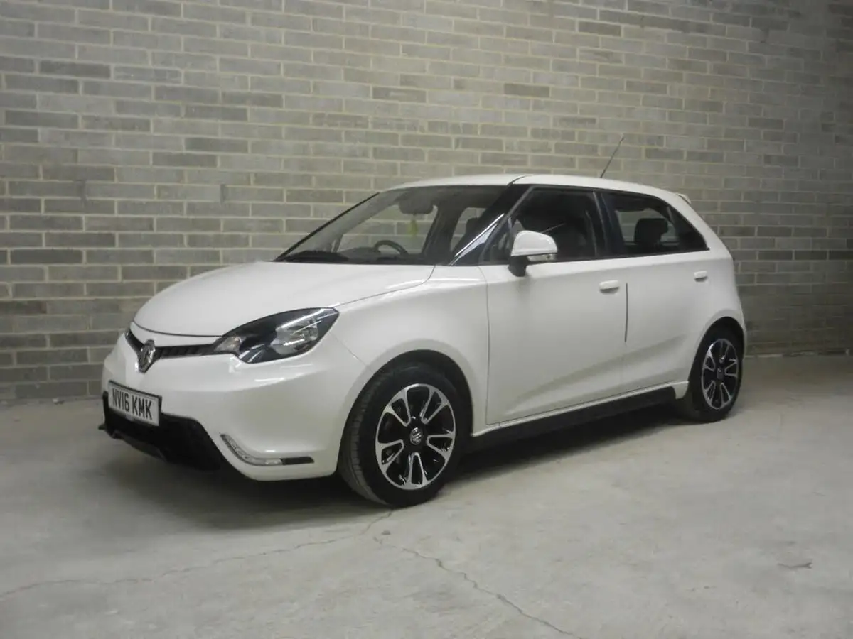 2016-mg-mg3-15-vti-tech-3style-ss-big-0
