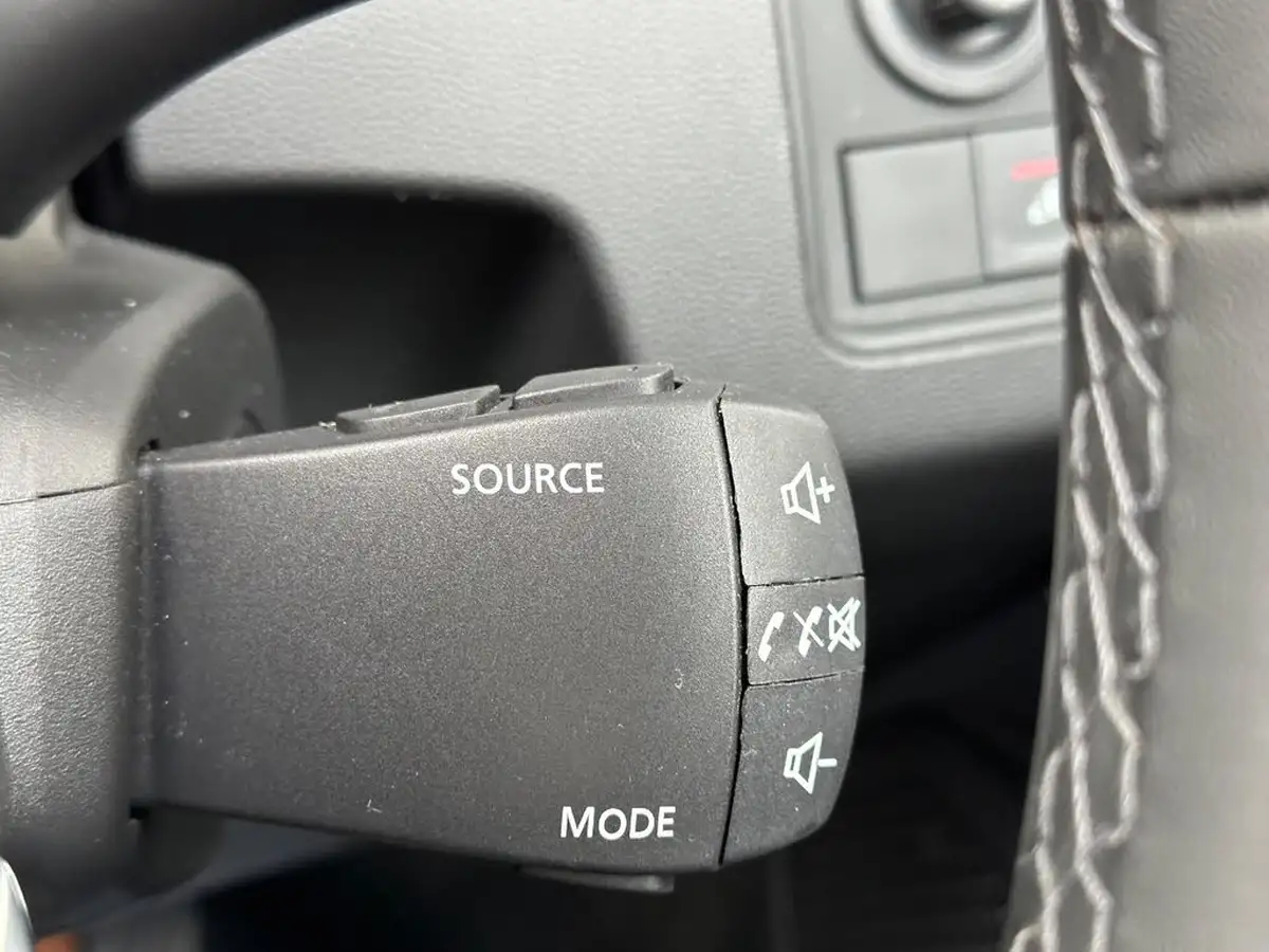 2021-dacia-duster-09-tce-prestige-big-28