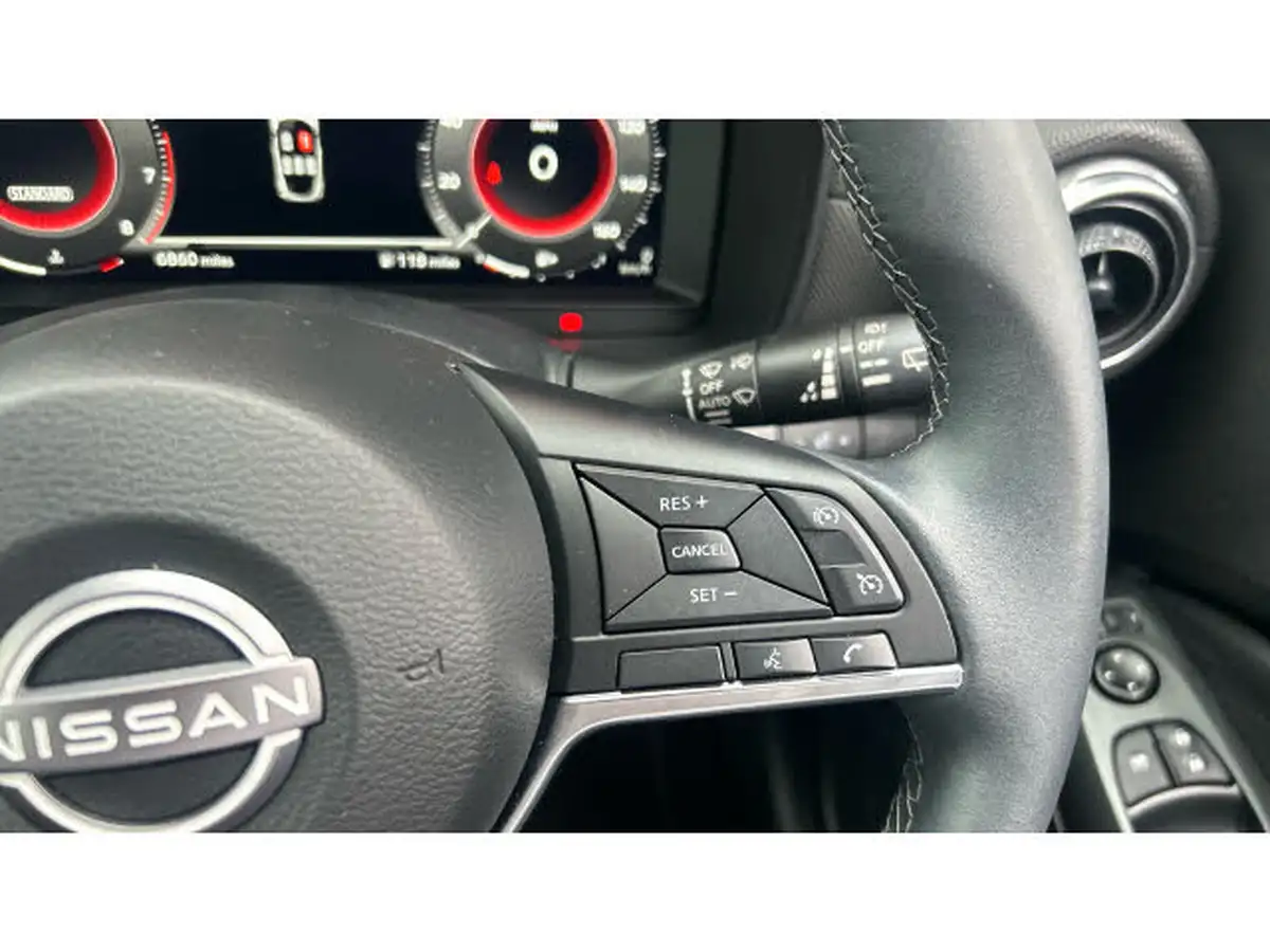 2024-nissan-juke-10-dig-t-n-connecta-big-22