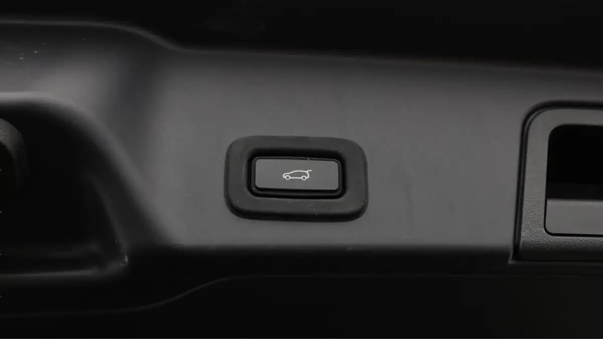 2021-land-rover-range-rover-evoque-15-p300e-r-dynamic-hse-big-22