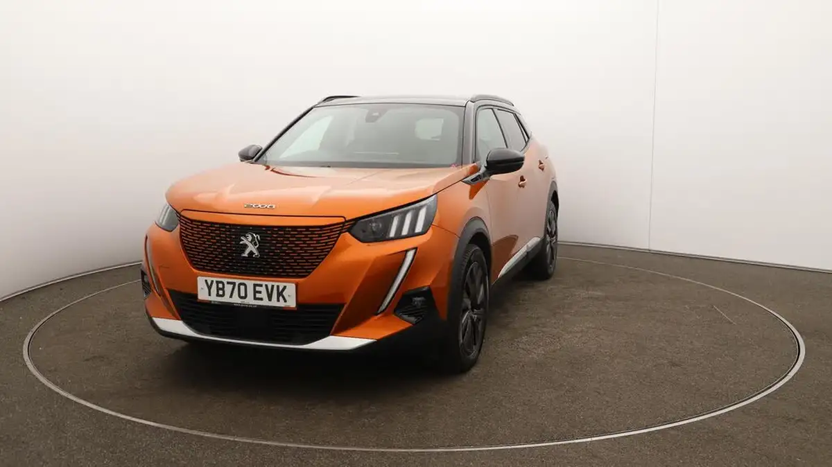2021-peugeot-2008-suv-e-gt-big-42