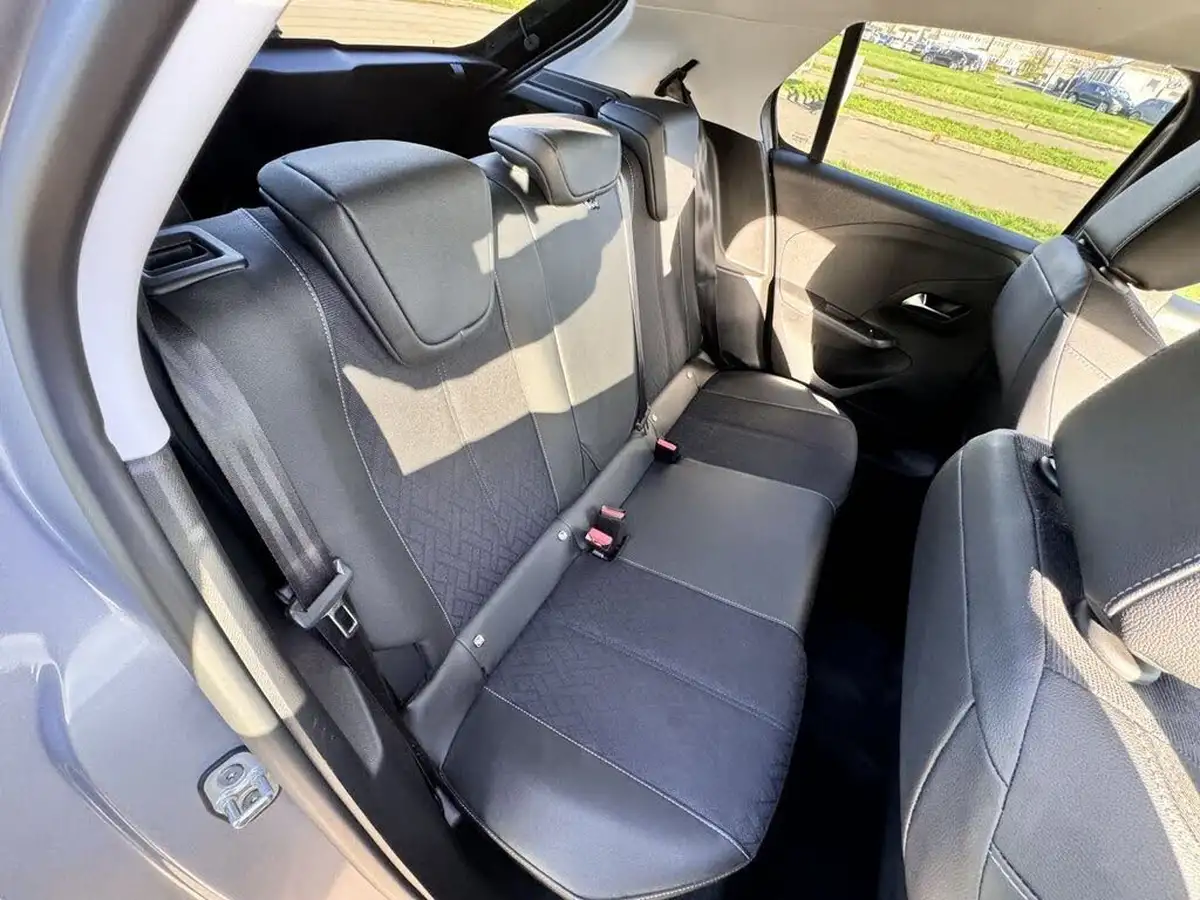 2020-vauxhall-corsa-12-turbo-elite-nav-premium-auto-big-18