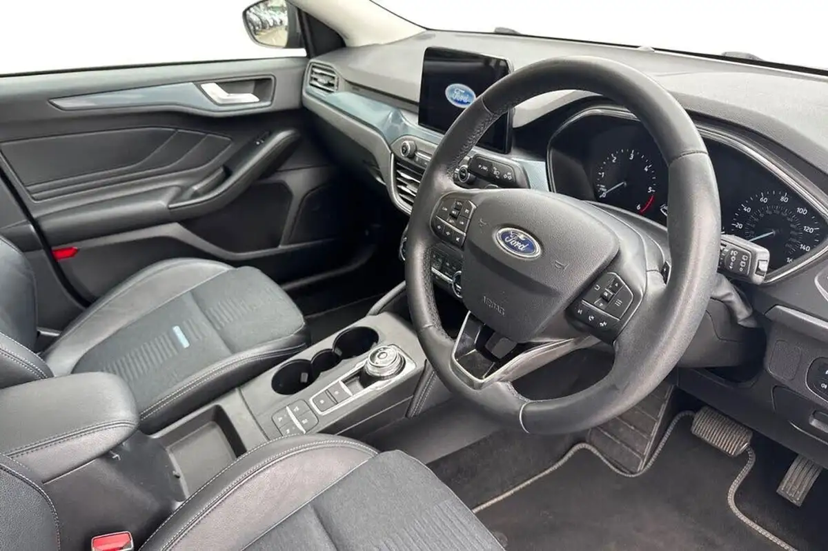 2019-ford-focus-15-active-x-hatchback-auto-big-8
