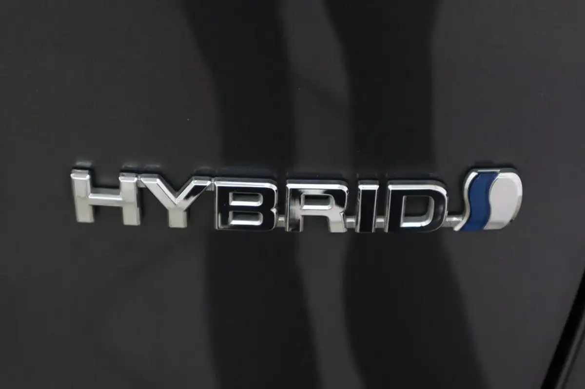 2022-toyota-rav4-25-vvt-i-design-215bhp-big-45