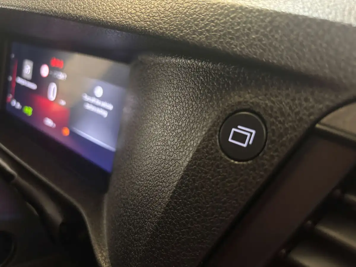2024-vauxhall-vivaro-20td-xl-prime-panel-big-26