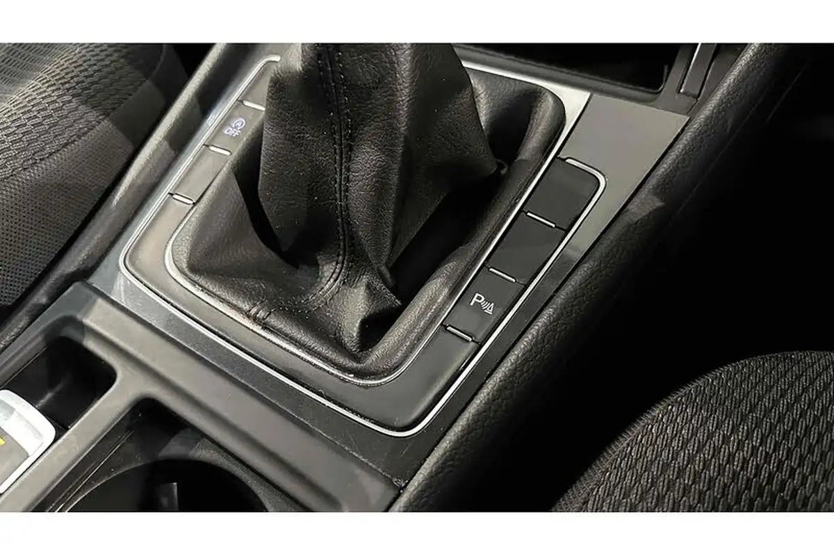 2019-volkswagen-golf-10-tsi-match-edition-hatchback-big-47