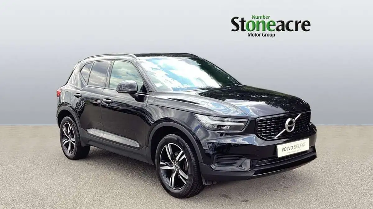 2022-volvo-xc40-15-t3-r-design-auto-big-0
