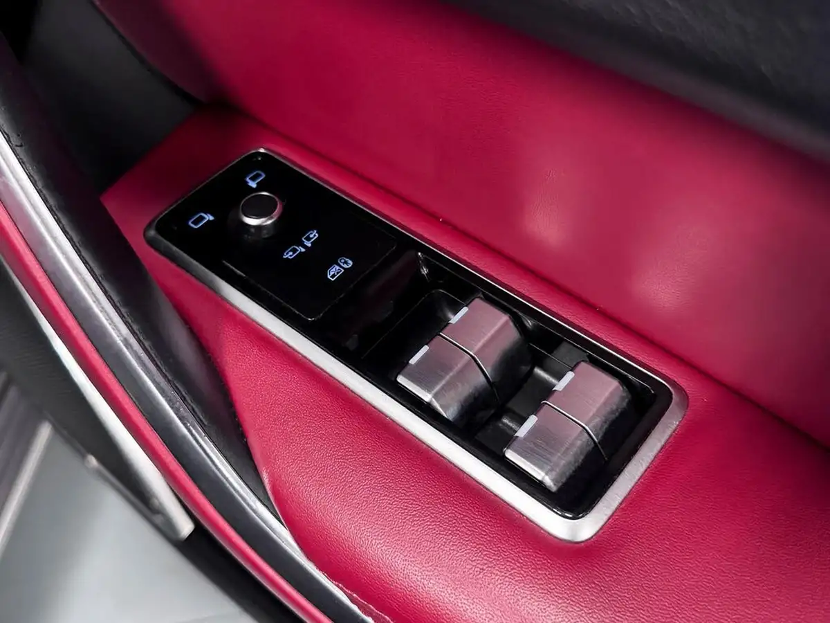 2021-jaguar-f-pace-20-d200-r-dynamic-se-mhev-big-17