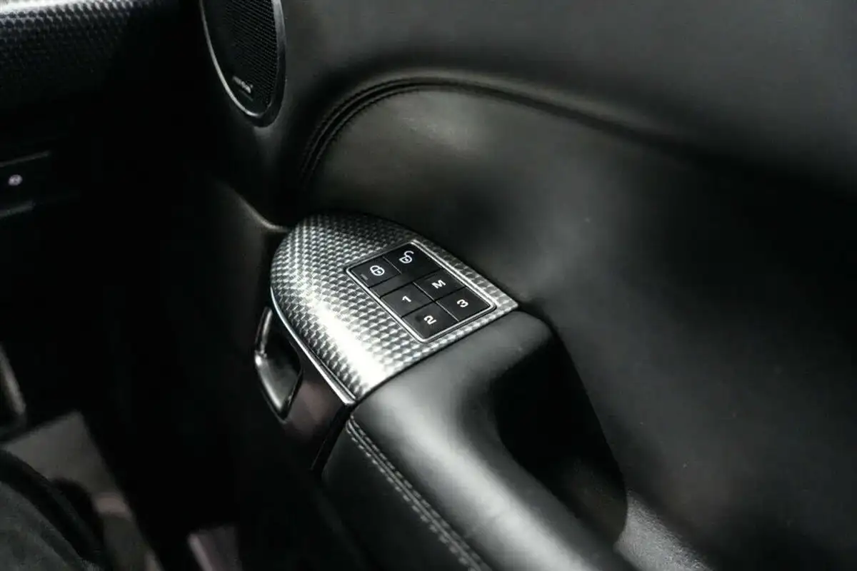 2018-land-rover-range-rover-sport-30-sdv6-hse-dynamic-big-33