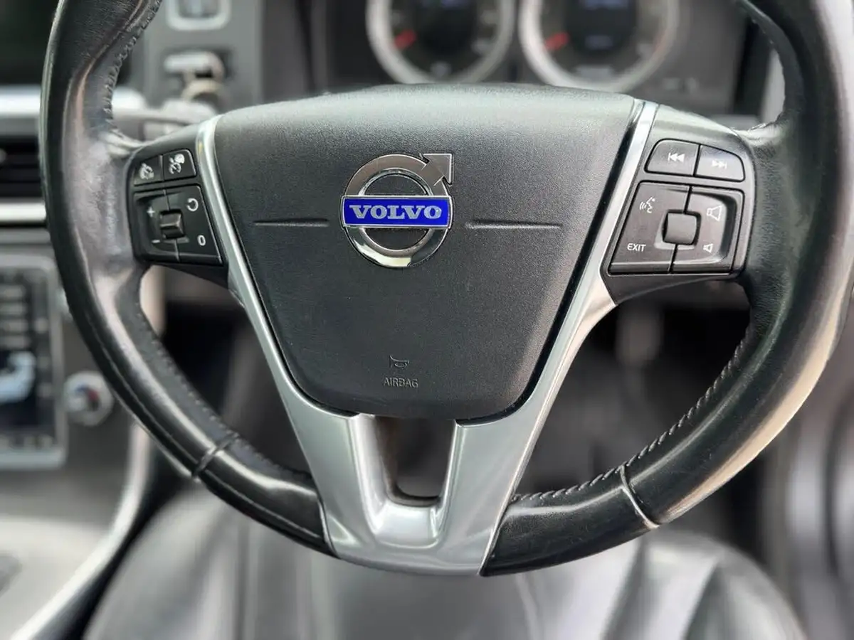 2010-volvo-s60-20td-d3-se-161bhp-1984cc-big-38