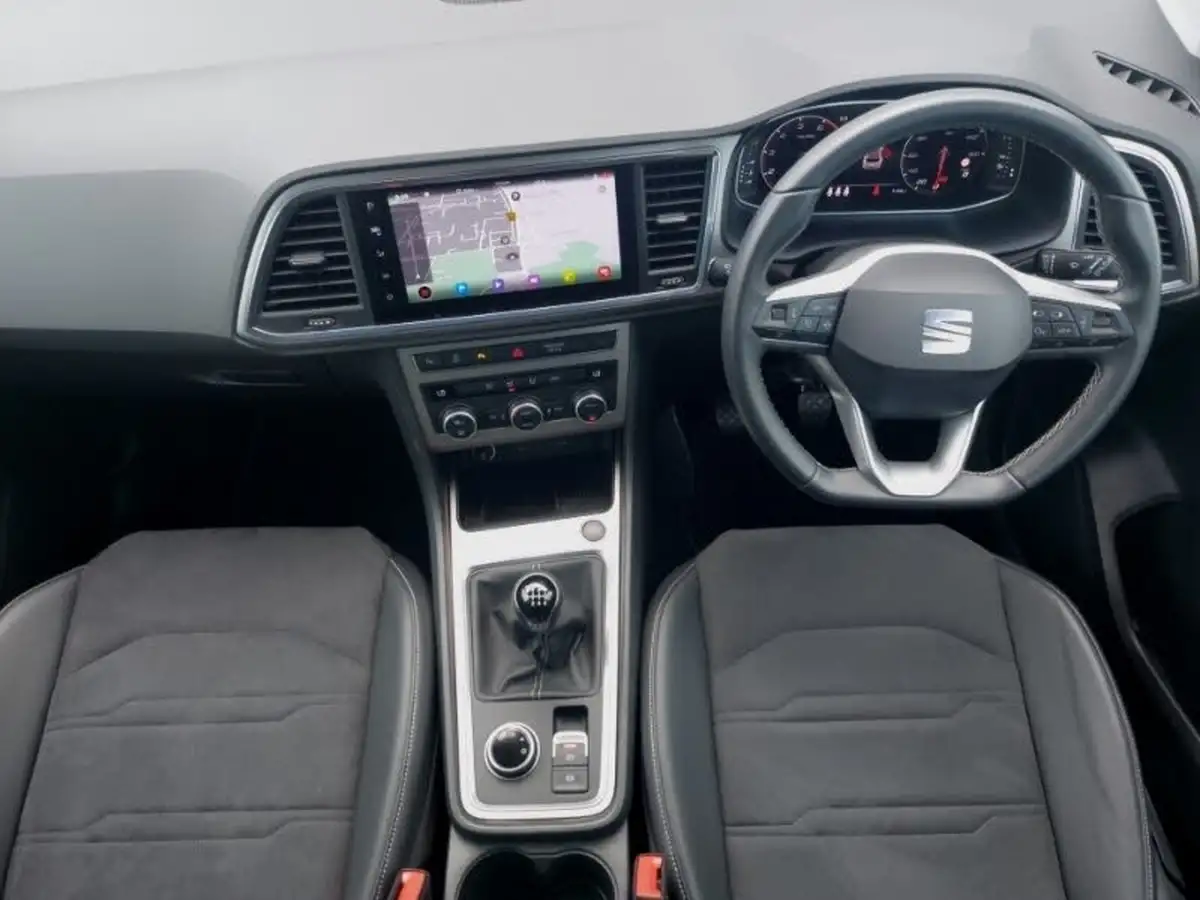 2023-seat-ateca-15-ecotsi-xperience-big-2