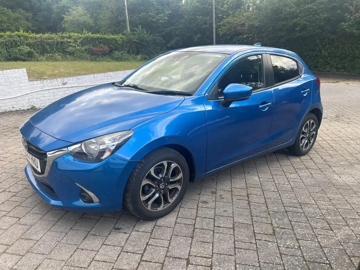 2017-mazda-mazda2-15-sport-nav-90ps-big-27