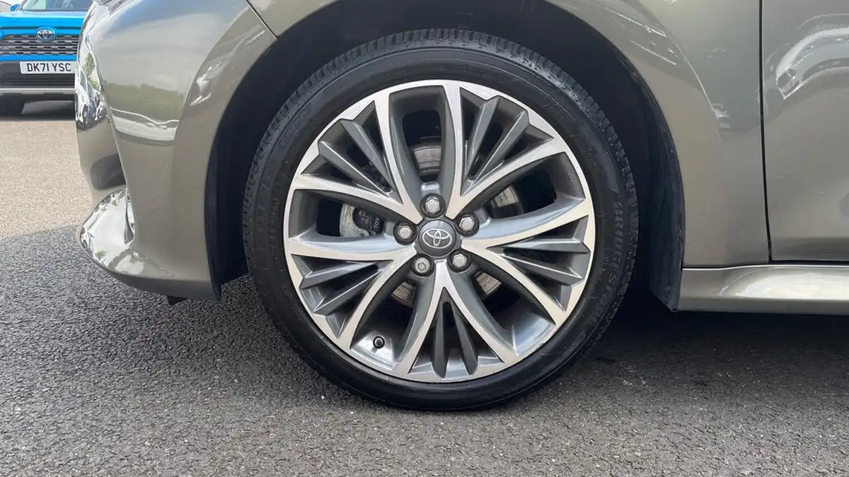 2023-toyota-yaris-15-vvt-i-excel-big-37