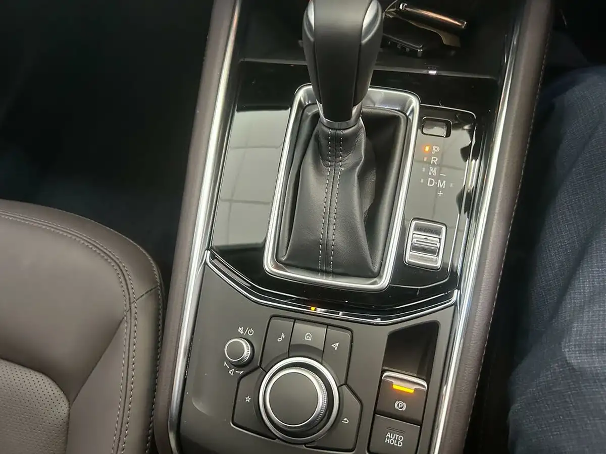 2025-mazda-cx-5-25-takumi-big-17