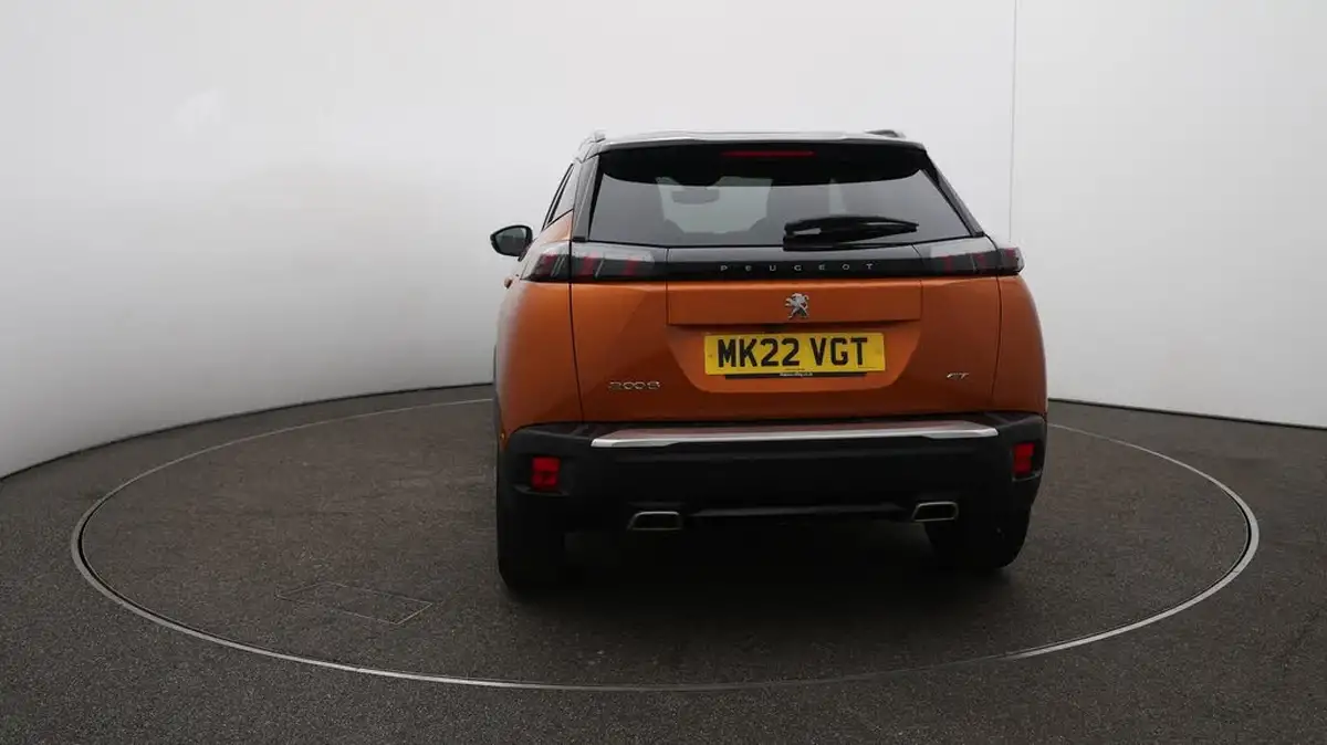 2022-peugeot-2008-suv-12-puretech-gt-big-62