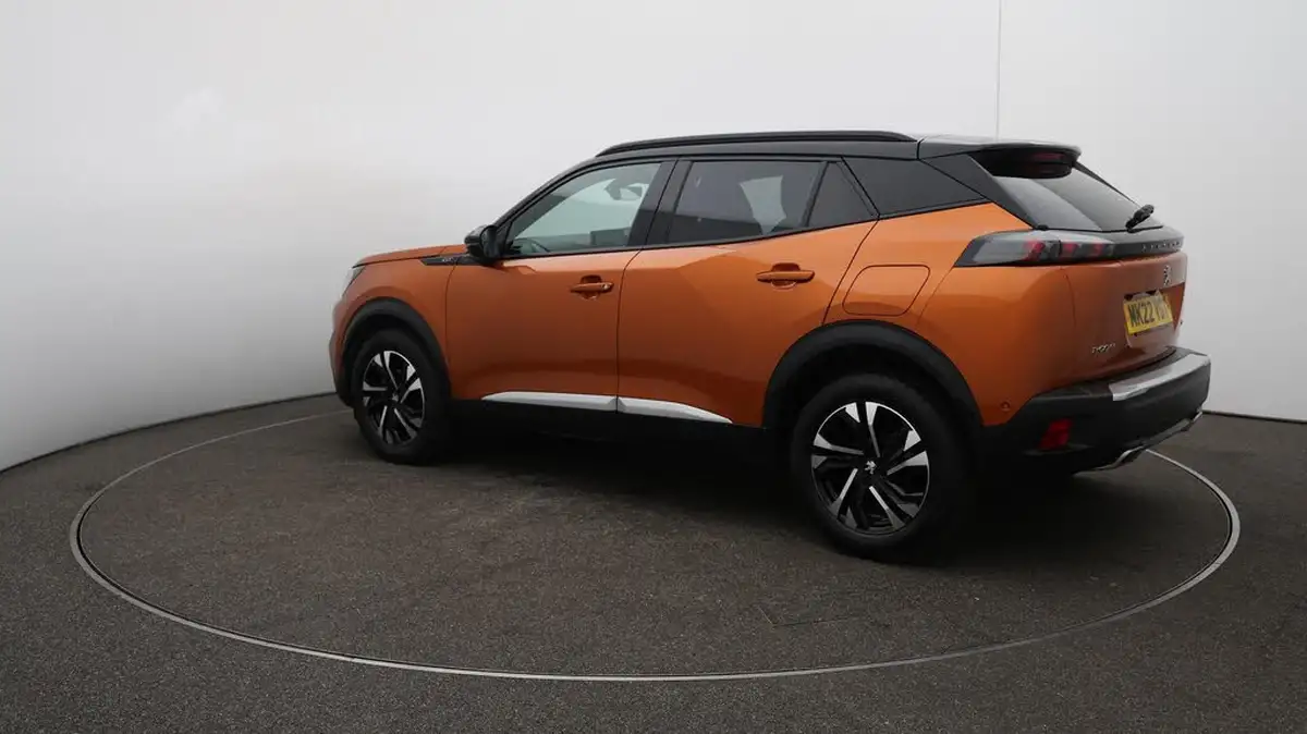2022-peugeot-2008-suv-12-puretech-gt-big-38