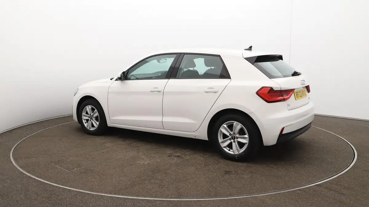 2022-audi-a1-10-25-tfsi-technik-big-35