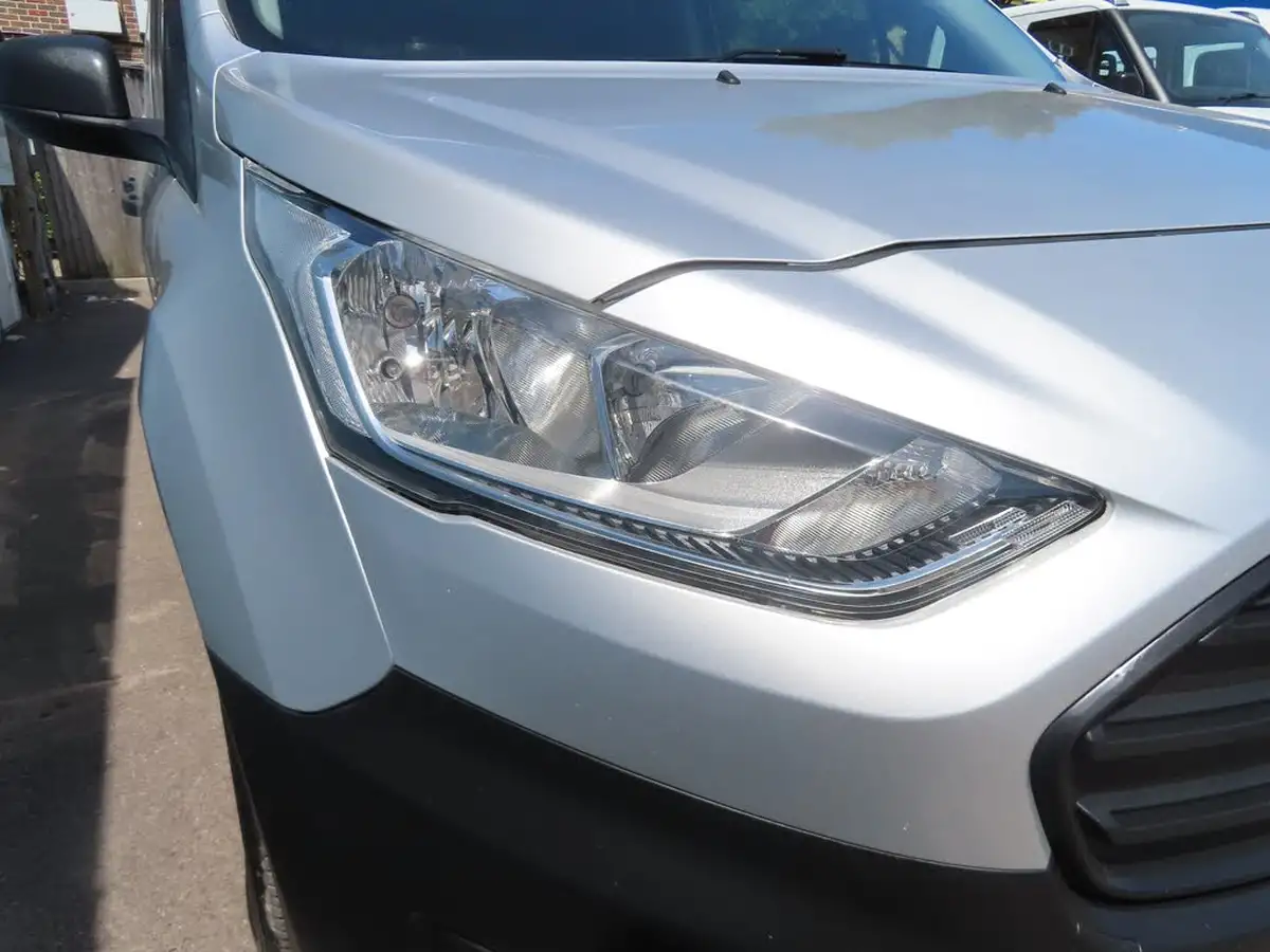 2020-ford-transit-connect-big-14