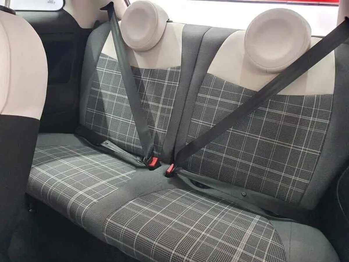 2021-fiat-500-10-lounge-big-18