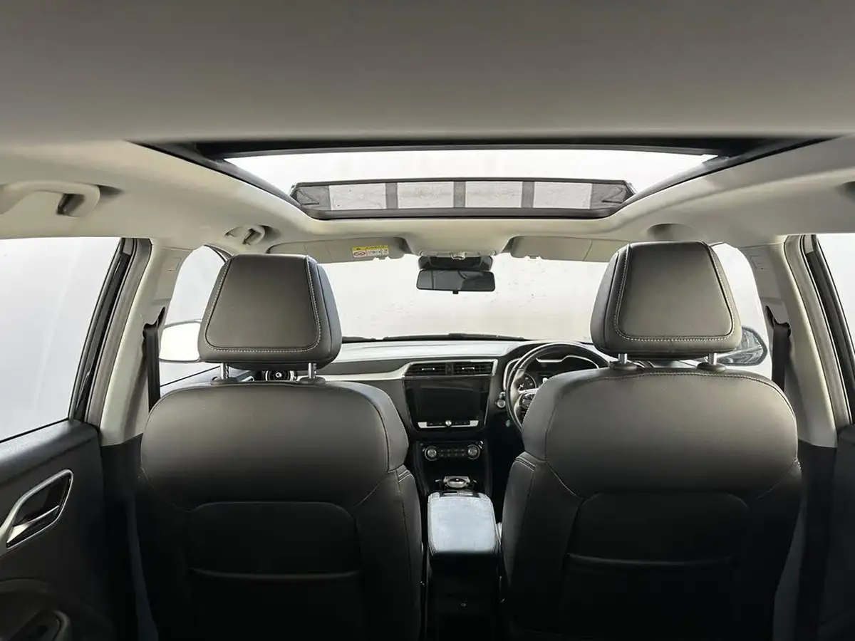 2021-mg-zs-suv-e-exclusive-ev-big-17