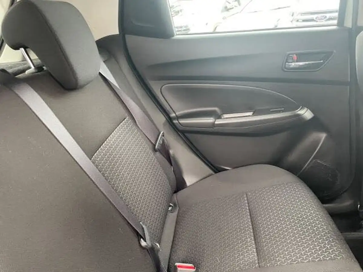 2023-suzuki-swift-12-dualjet-sz5-cvt-big-8