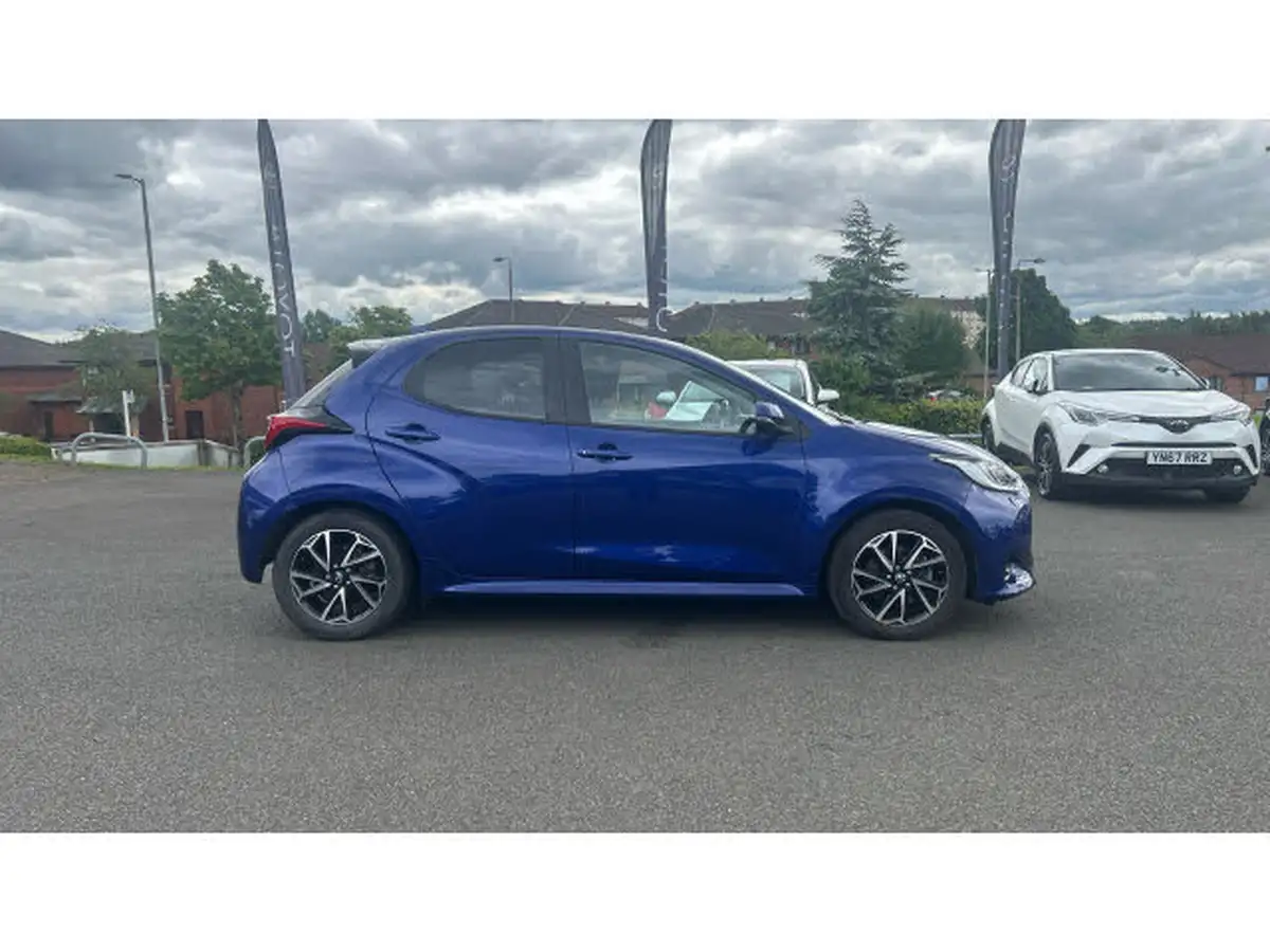 2022-toyota-yaris-15-vvt-i-design-big-15